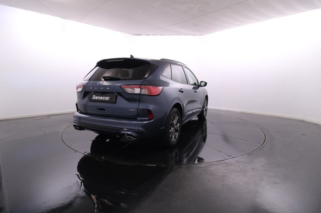 ford-kuga-2022-hibrido-2488cc