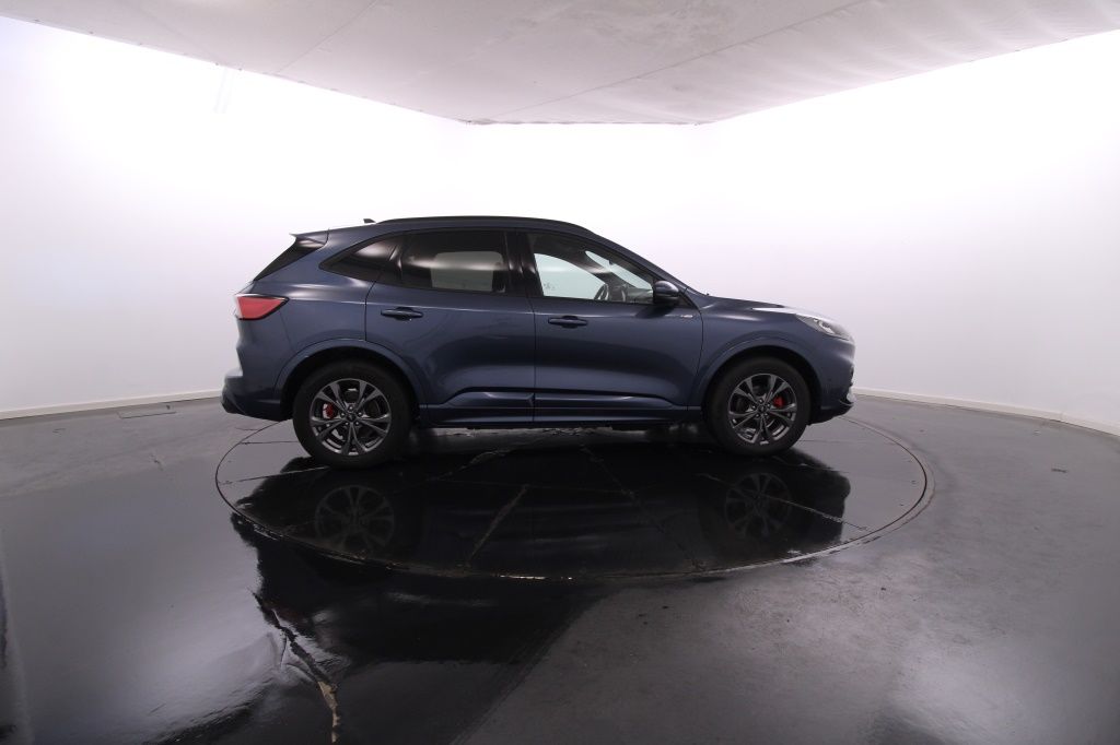 ford-kuga-2022-hibrido-2488cc