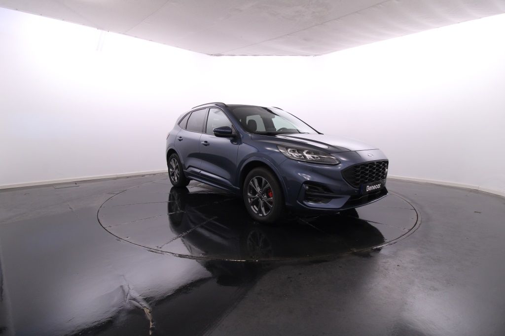 ford-kuga-2022-hibrido-2488cc