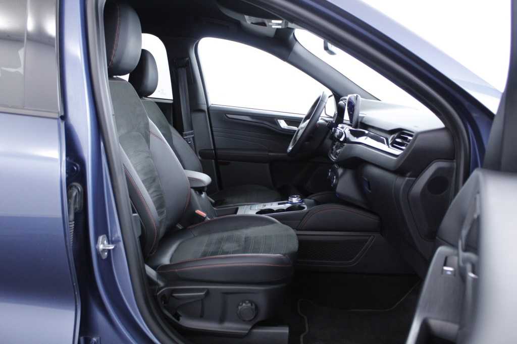 ford-kuga-2022-hibrido-2488cc