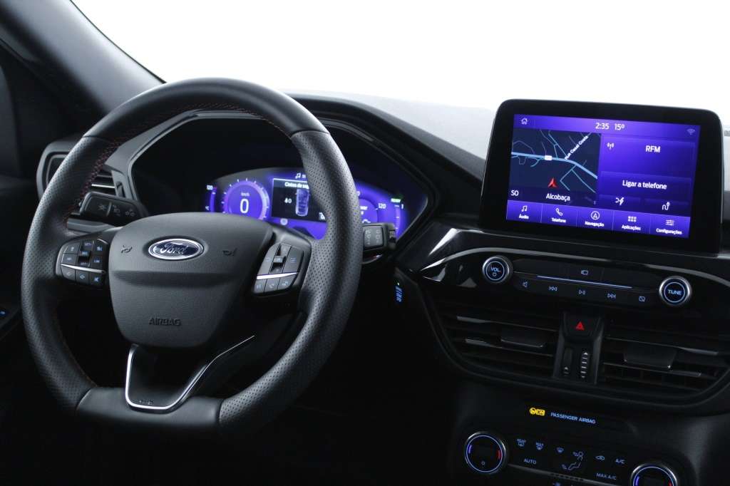 ford-kuga-2022-hibrido-2488cc