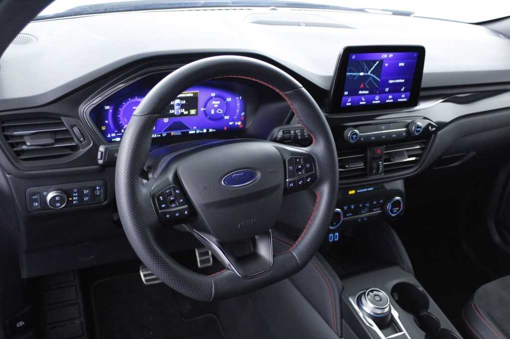 ford-kuga-2022-hibrido-2488cc