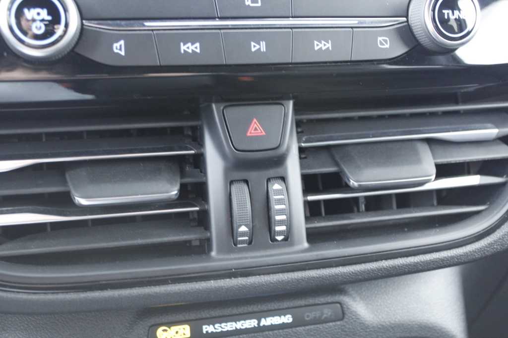 ford-kuga-2022-hibrido-2488cc