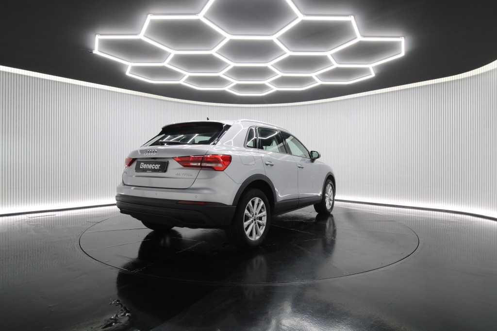 audi-q3-2022-hibrido-1395cc