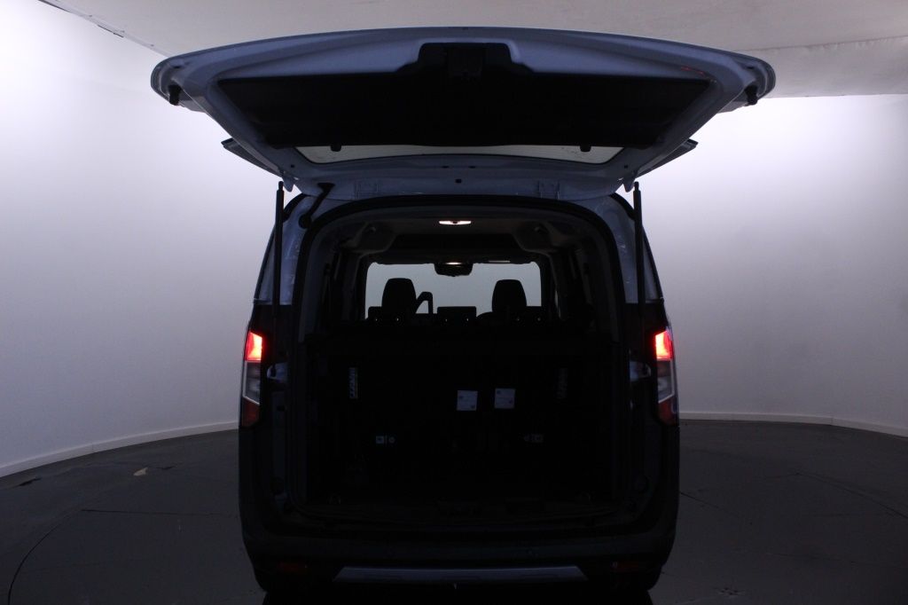 ford-tourneo-2024-gasolina-999cc