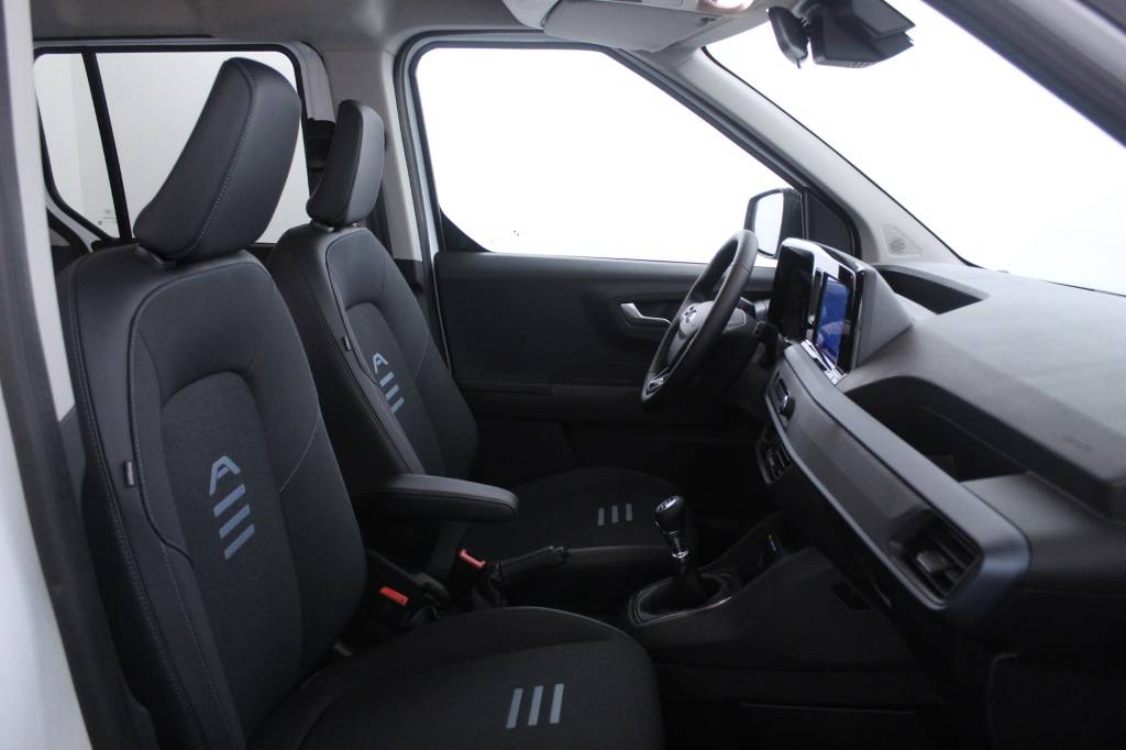 ford-tourneo-2024-gasolina-999cc
