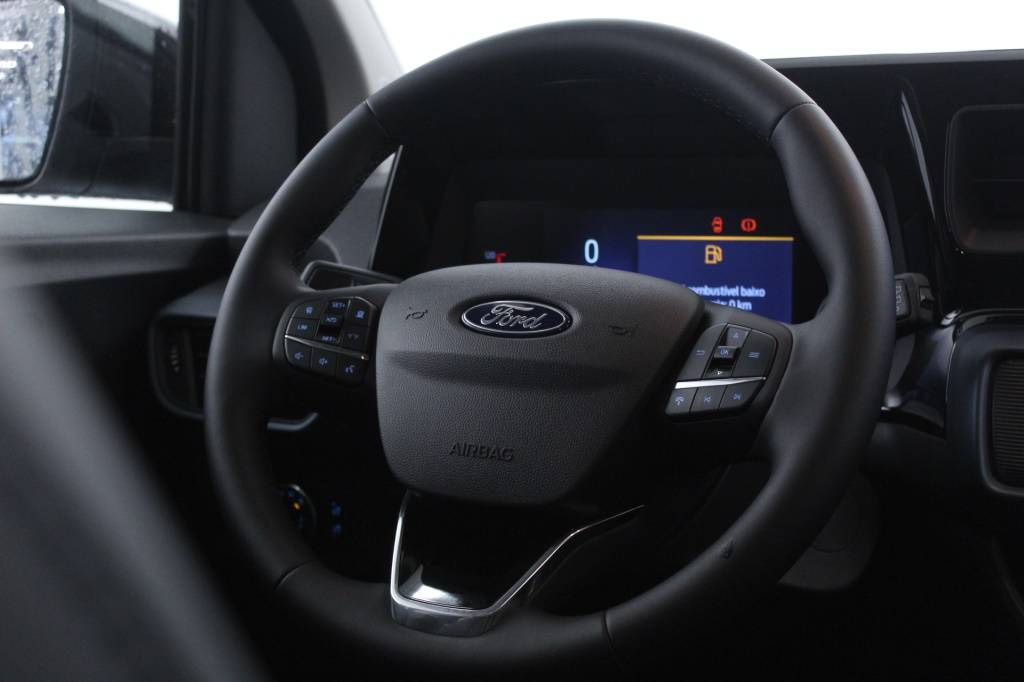 ford-tourneo-2024-gasolina-999cc