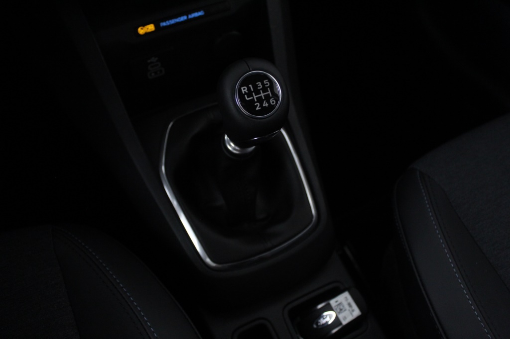 ford-tourneo-2024-gasolina-999cc