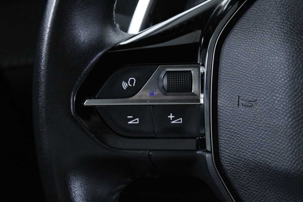peugeot-2008-2024-gasolina-1199cc