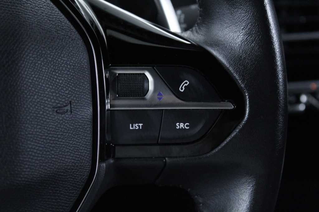 peugeot-2008-2024-gasolina-1199cc
