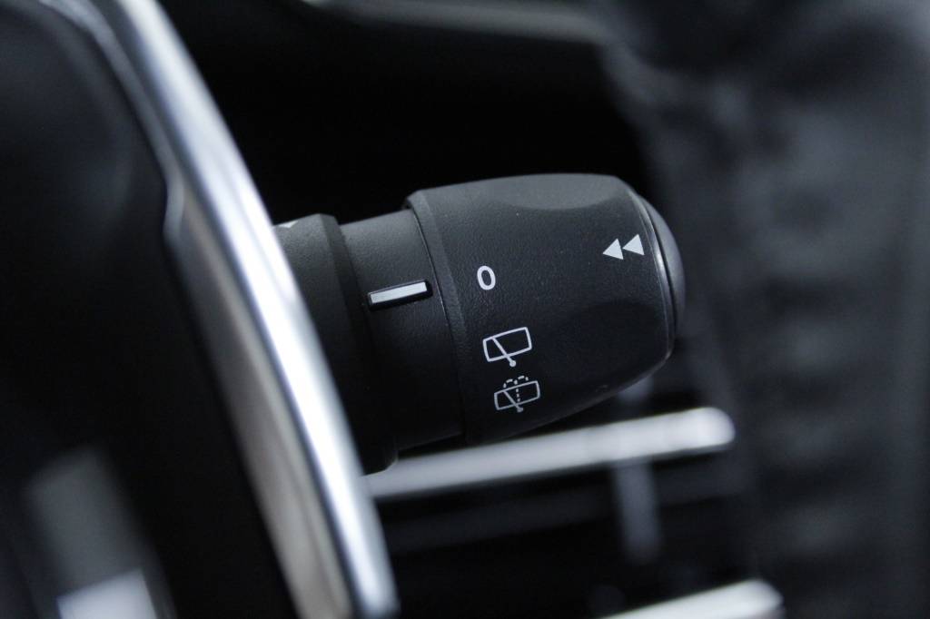 peugeot-2008-2024-gasolina-1199cc