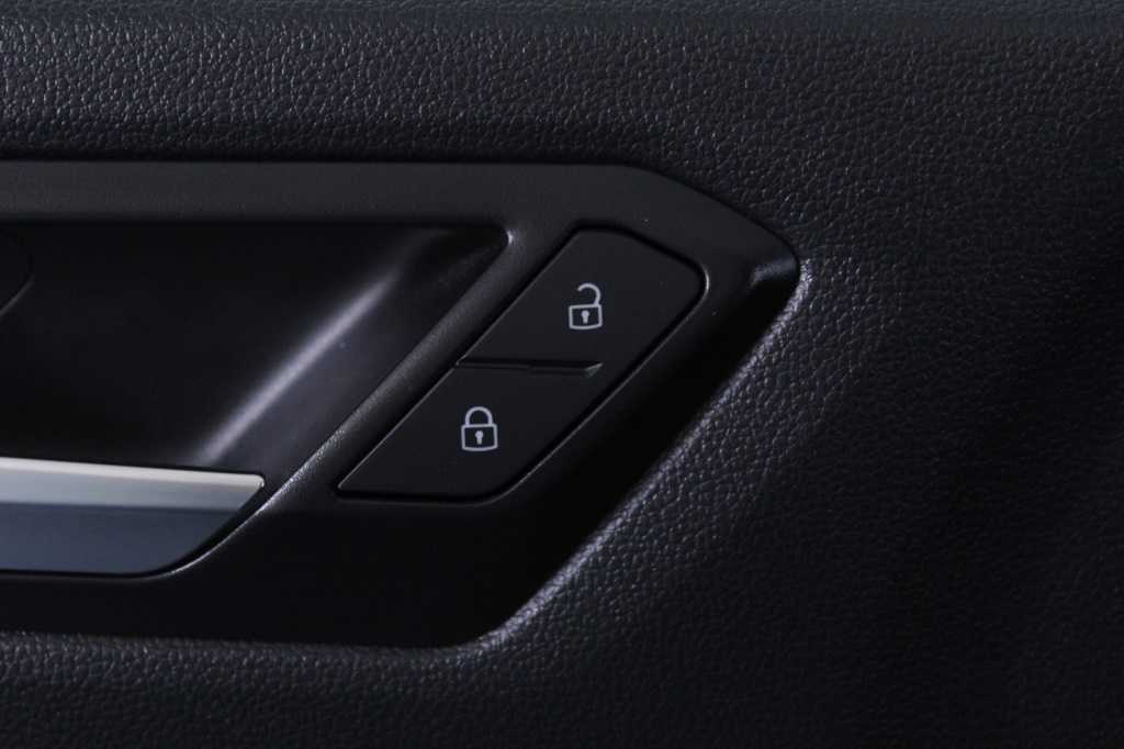 volkswagen-t-roc-2024-gasolina-999cc
