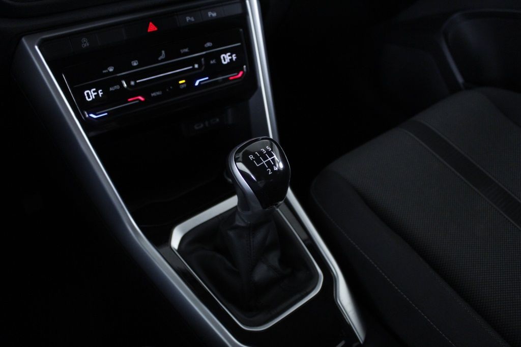 volkswagen-t-roc-2024-gasolina-999cc