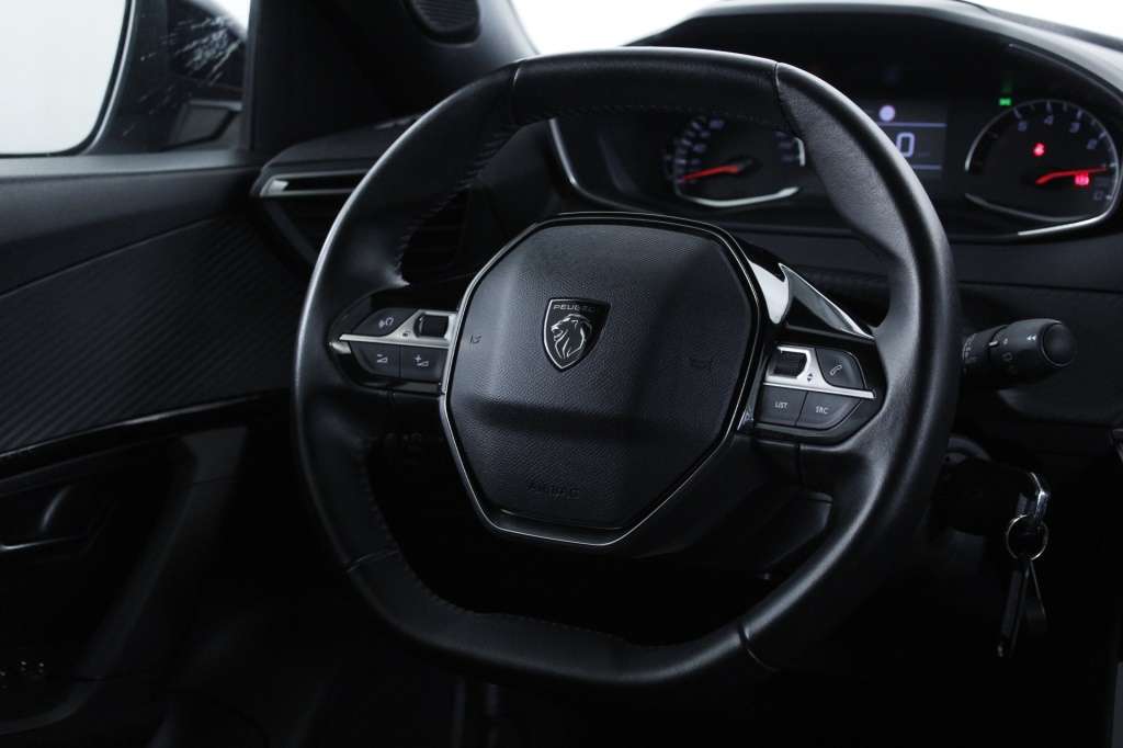 peugeot-2008-2024-gasolina-1199cc