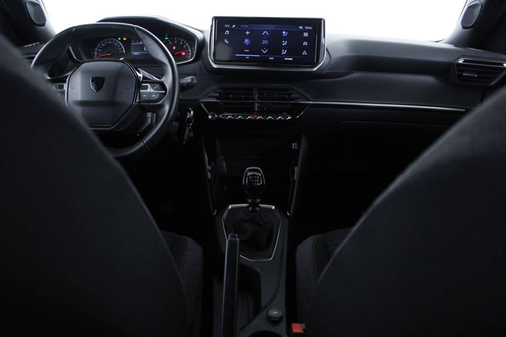 peugeot-2008-2024-gasolina-1199cc
