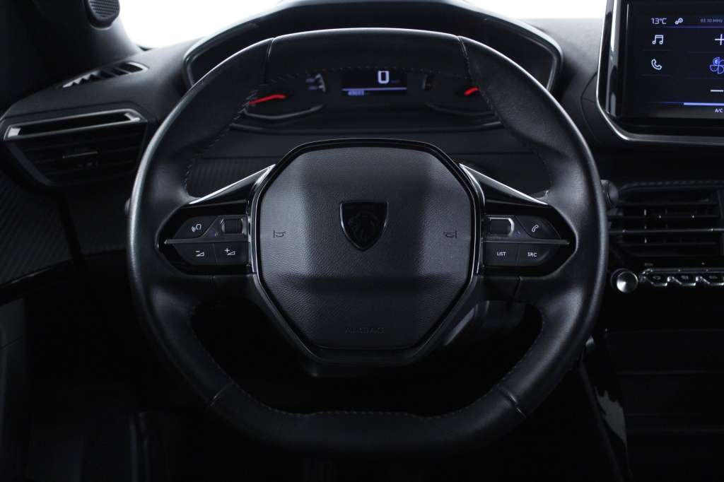 peugeot-2008-2024-gasolina-1199cc