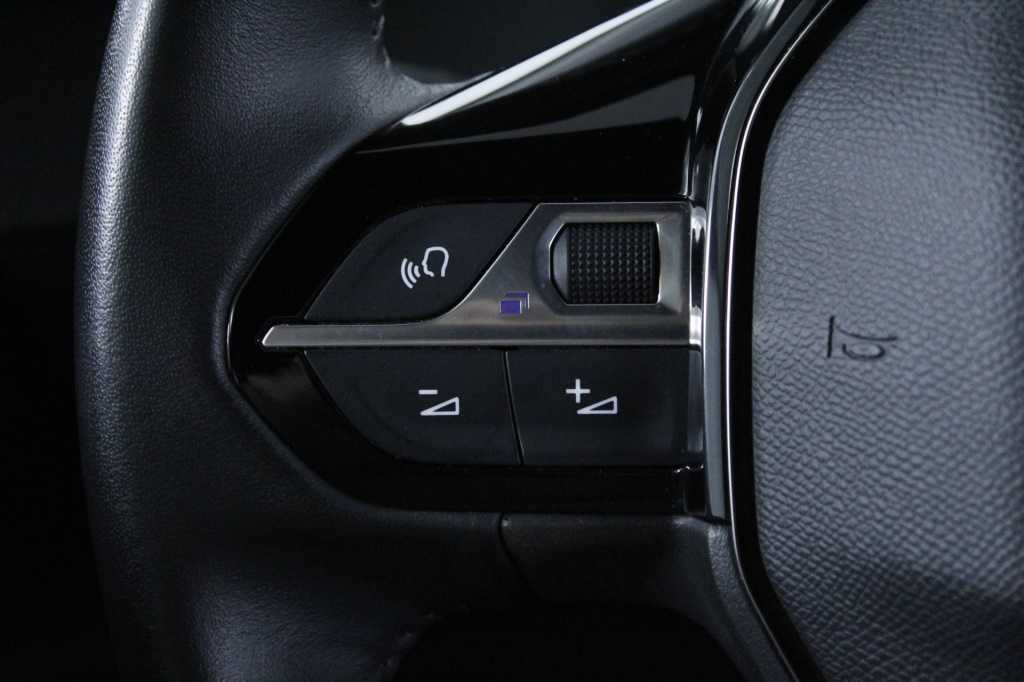 peugeot-2008-2024-gasolina-1199cc