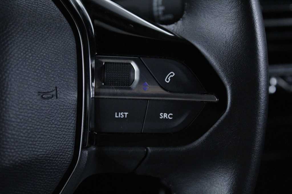 peugeot-2008-2024-gasolina-1199cc