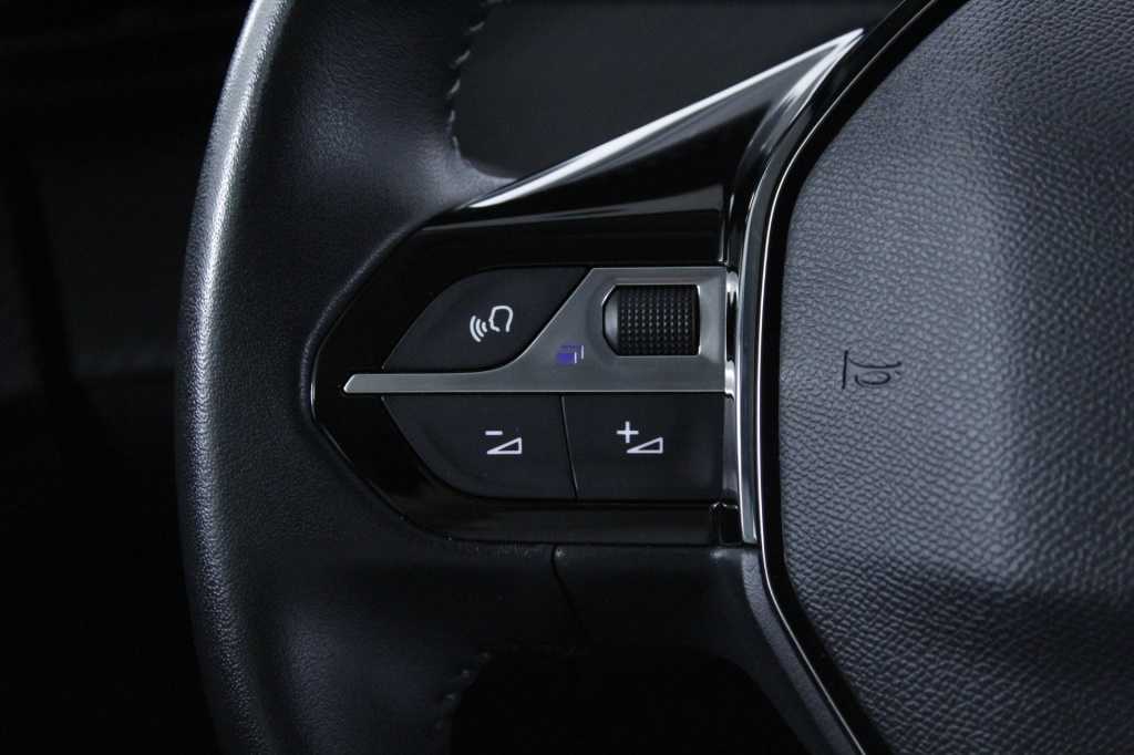 peugeot-208-2024-gasolina-1199cc