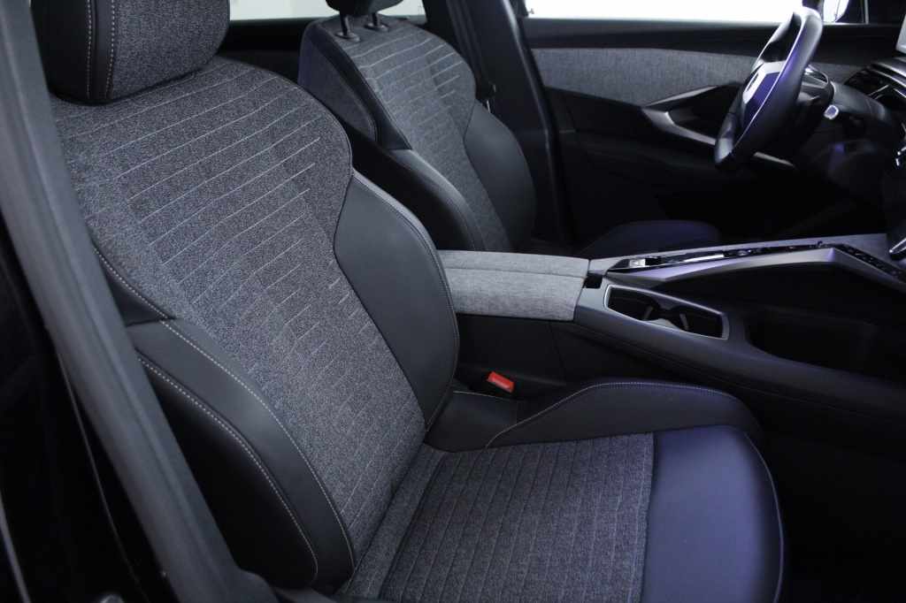 peugeot-5008-2025-hibrido-1199cc