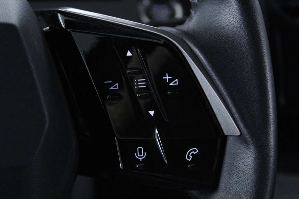 peugeot-5008-2025-hibrido-1199cc