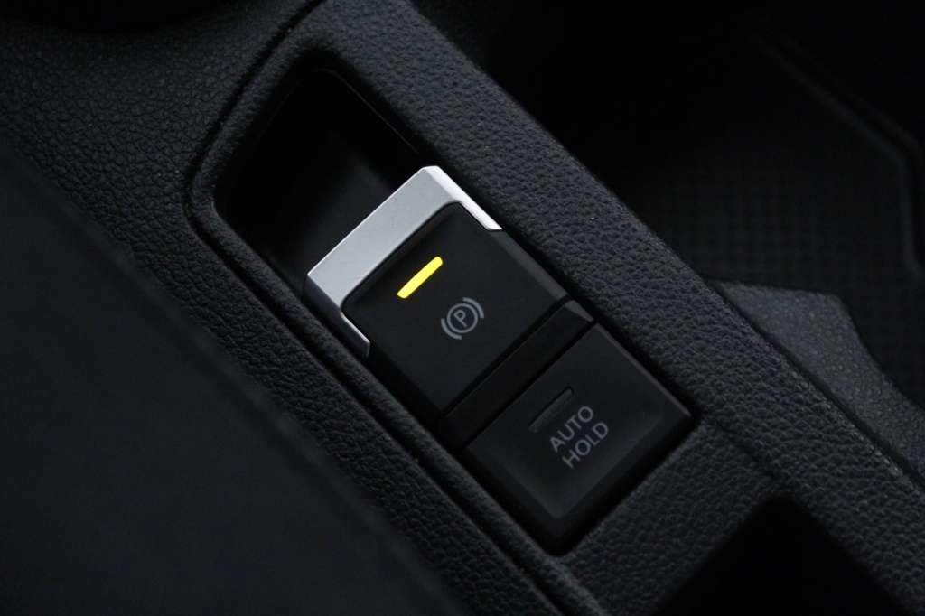 volkswagen-t-roc-2024-gasolina-999cc