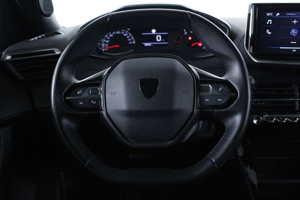 peugeot-2008-2024-gasolina-1199cc