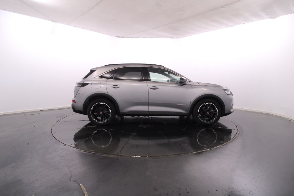 ds-ds-7-crossback-2022-hibrido-1598cc