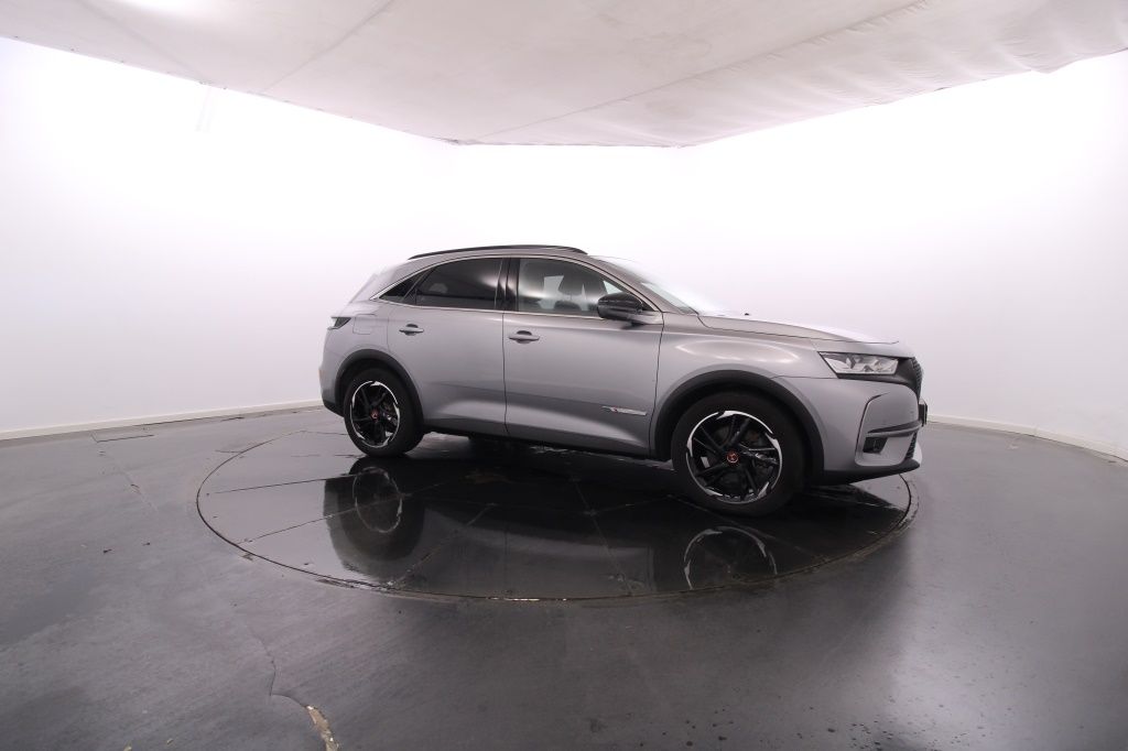 ds-ds-7-crossback-2022-hibrido-1598cc