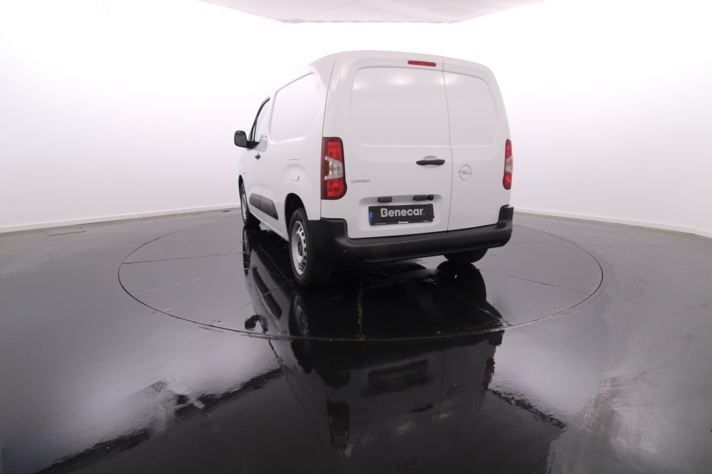 opel-combo-2024-diesel-1499cc