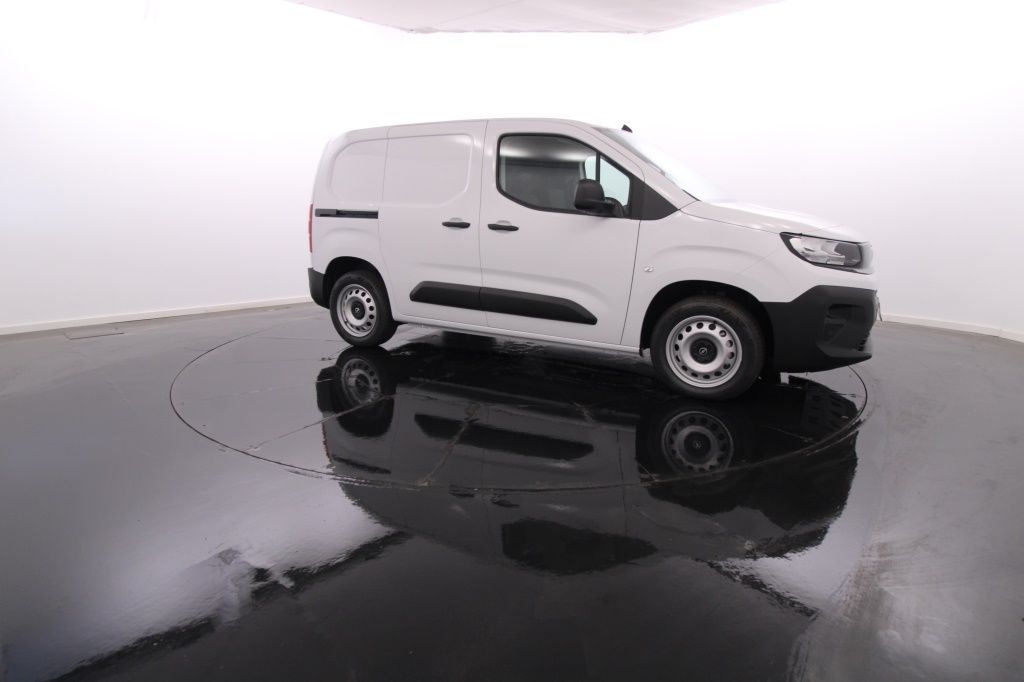 opel-combo-2024-diesel-1499cc
