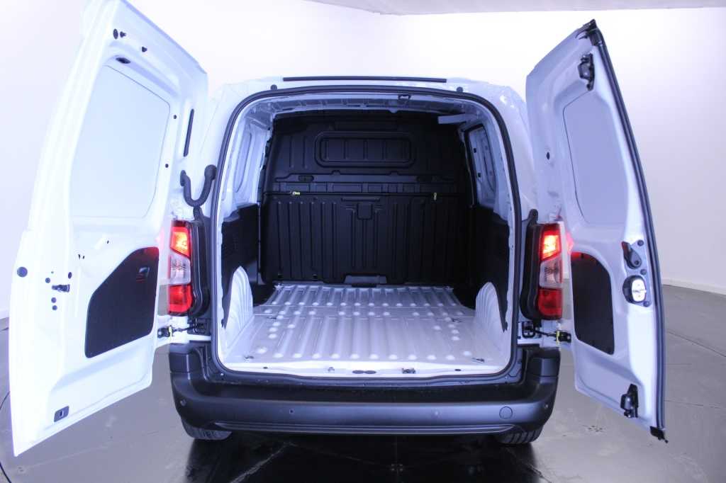 opel-combo-2024-diesel-1499cc