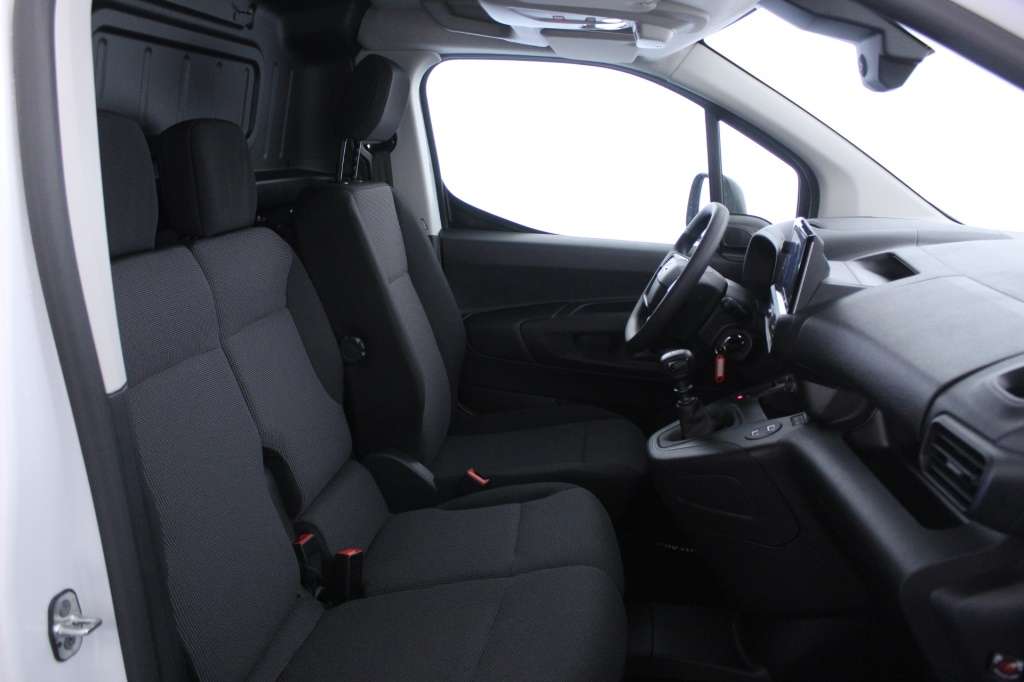 opel-combo-2024-diesel-1499cc