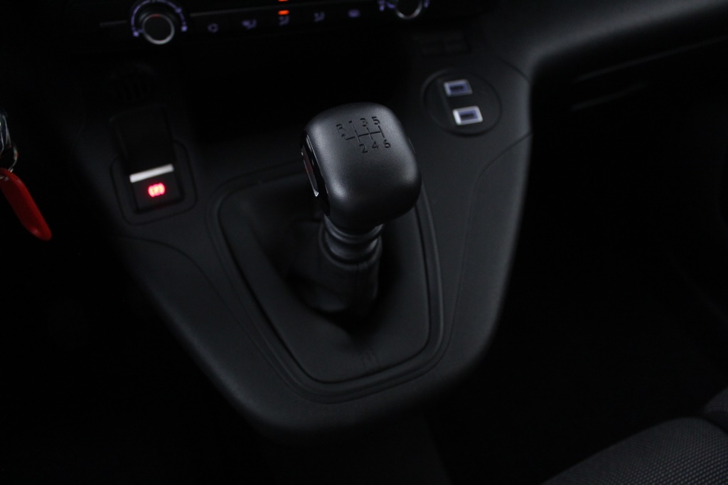 opel-combo-2024-diesel-1499cc