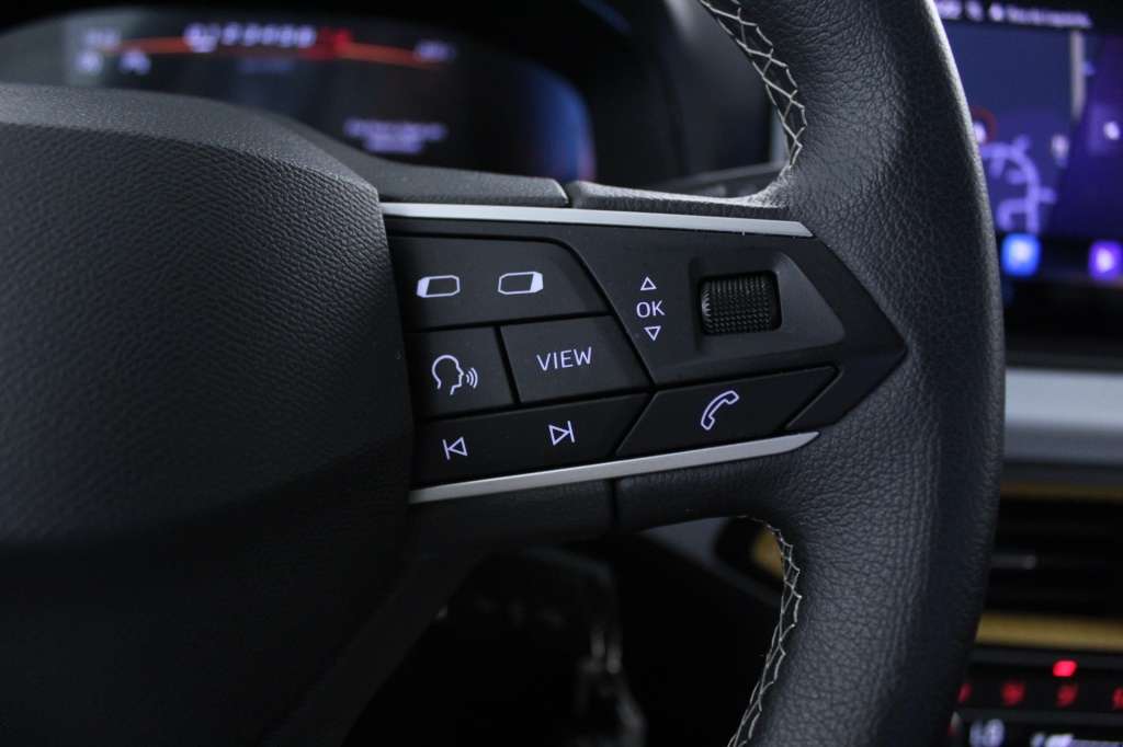 seat-ibiza-2023-gasolina-999cc