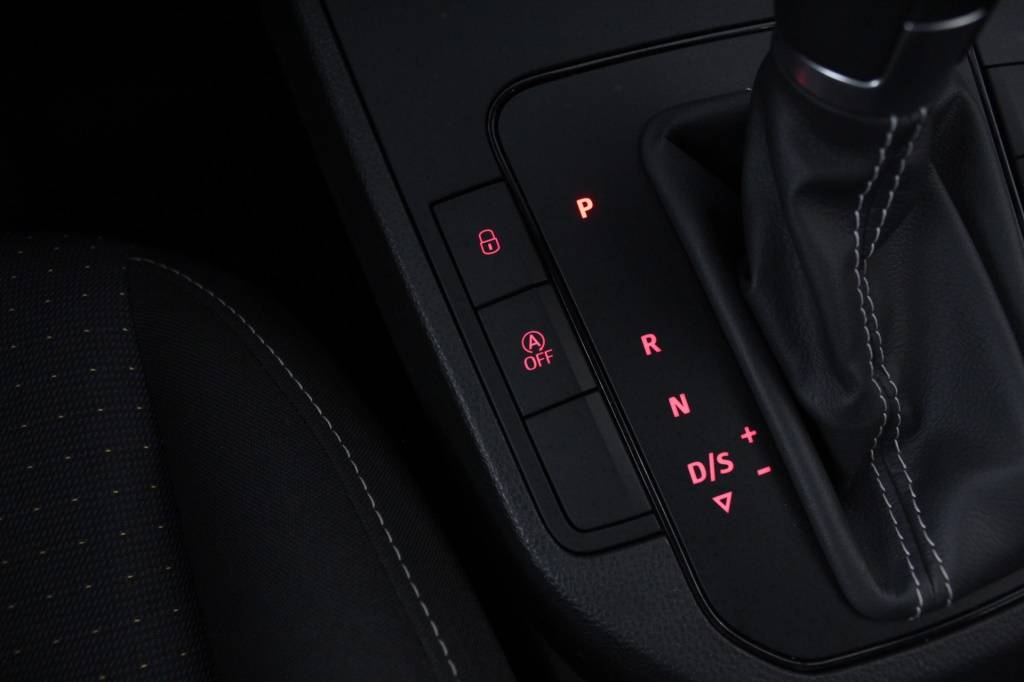 seat-ibiza-2023-gasolina-999cc