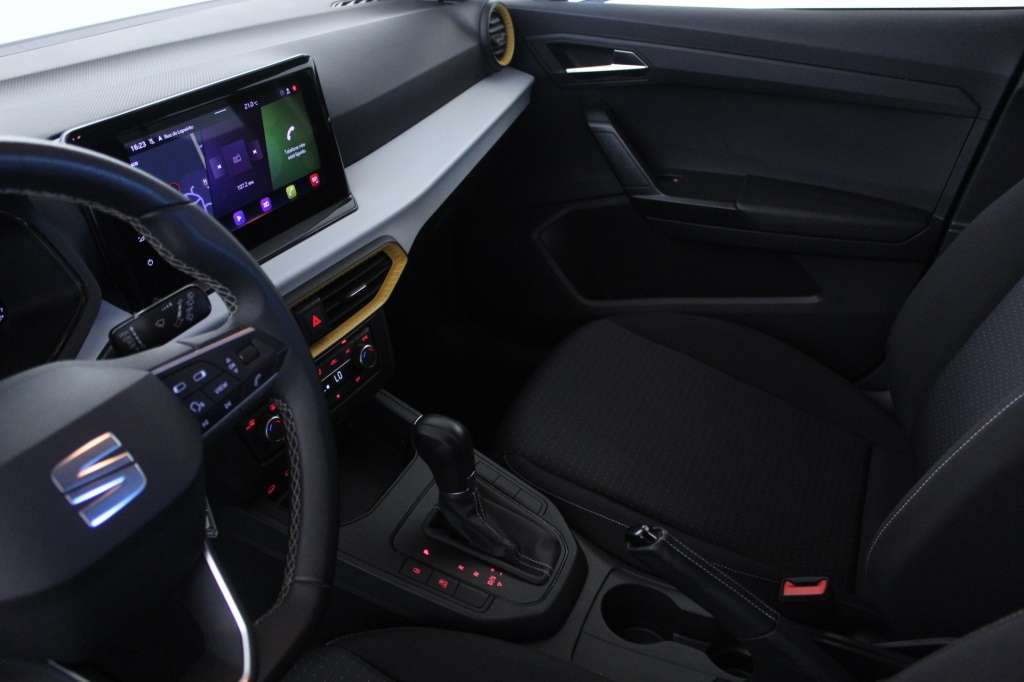 seat-ibiza-2023-gasolina-999cc