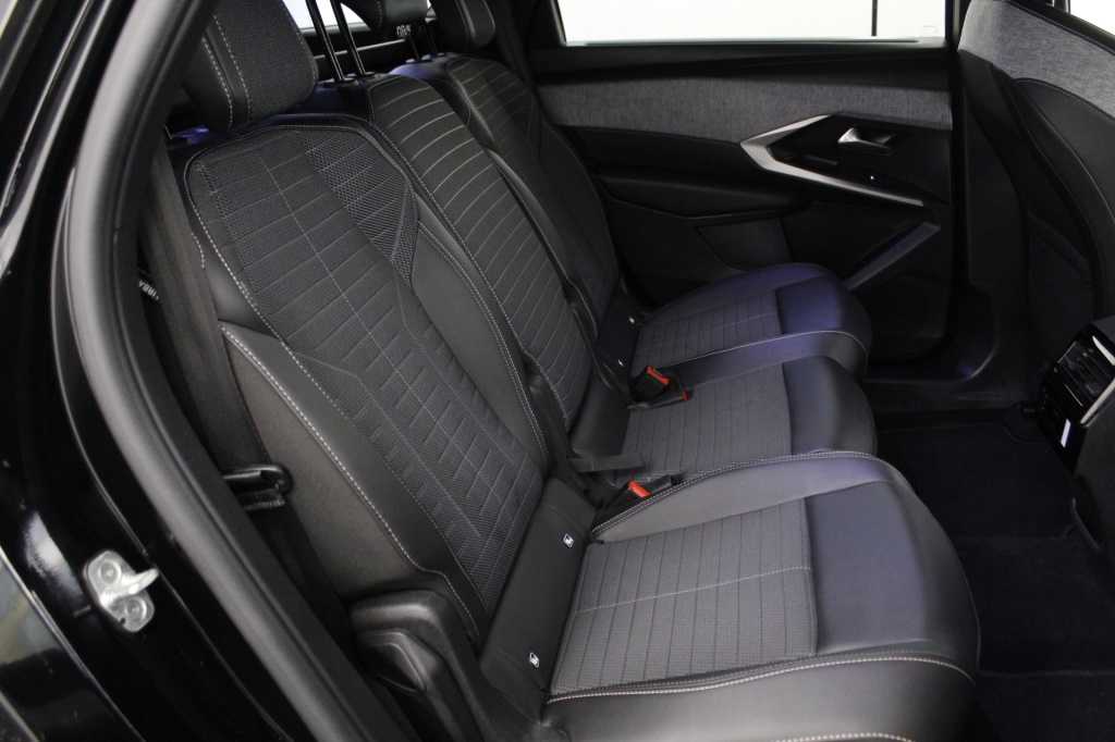 peugeot-5008-2024-hibrido-1199cc