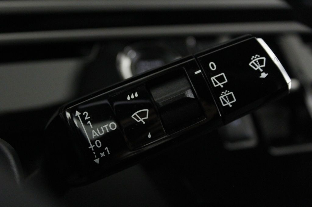 peugeot-5008-2024-hibrido-1199cc