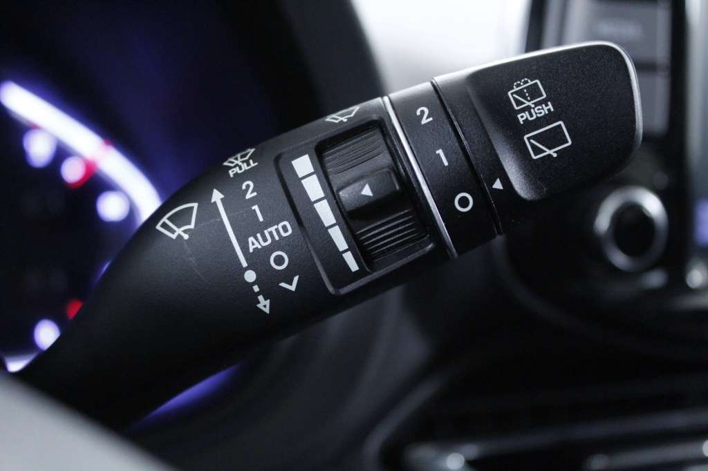 hyundai-i30-2023-gasolina-998cc