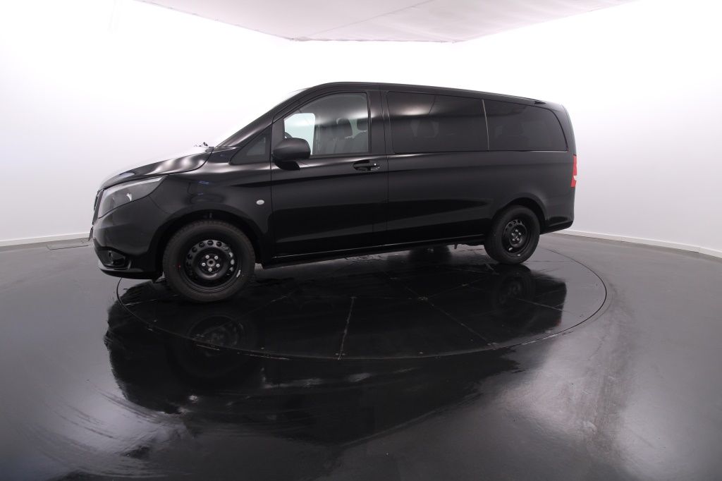 mercedes-benz-vito-2023-diesel-1950cc