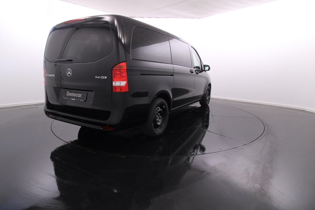 mercedes-benz-vito-2023-diesel-1950cc