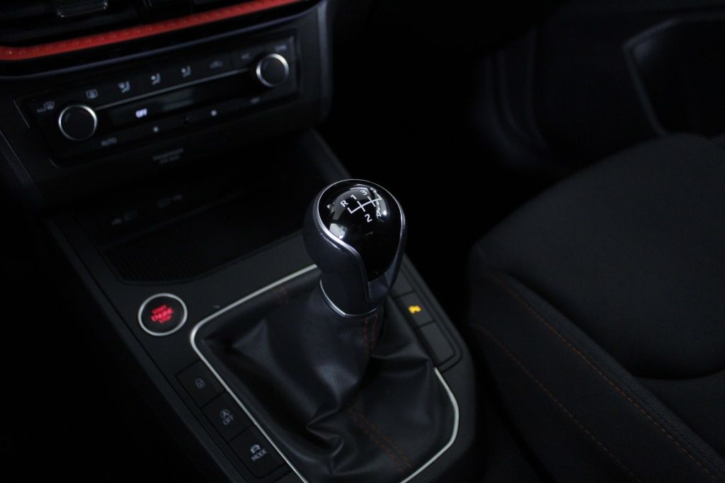 seat-ibiza-2024-gasolina-999cc