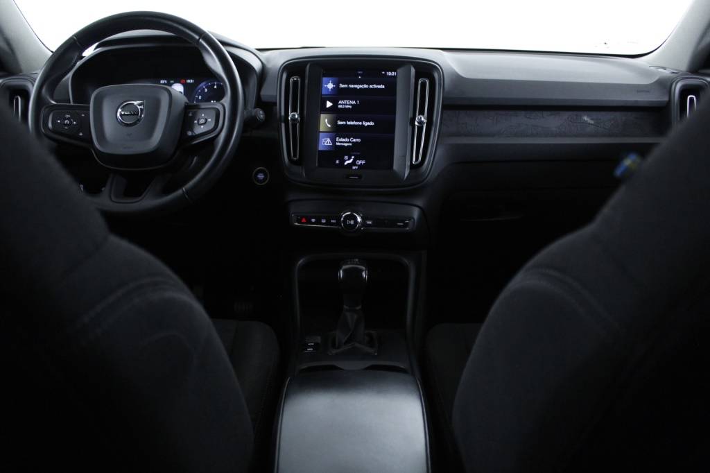 volvo-xc40-2022-gasolina-1477cc