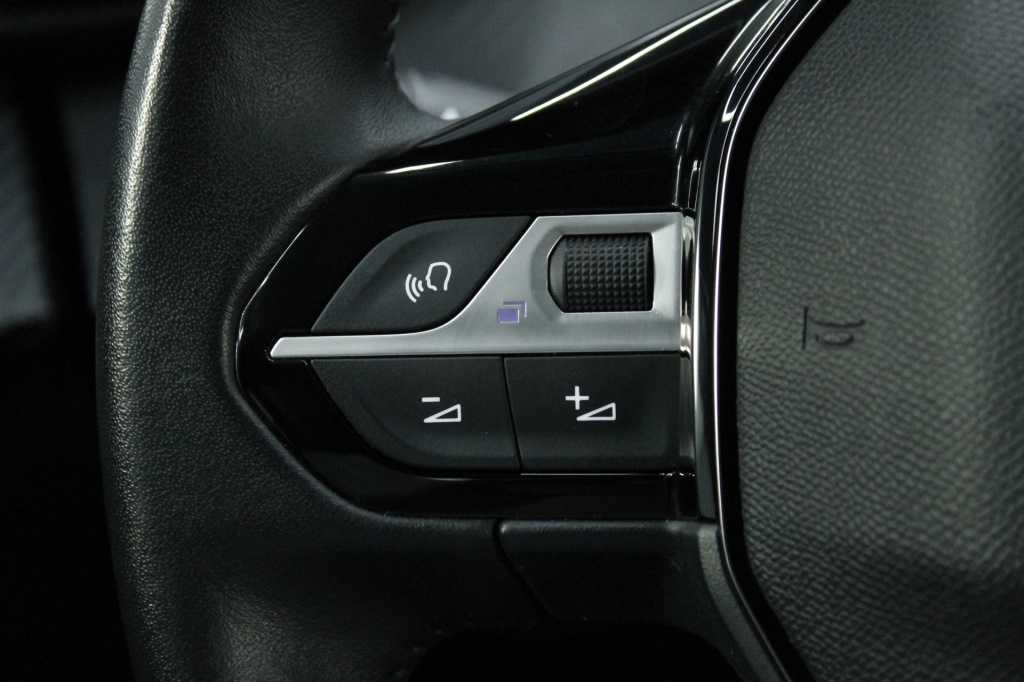 peugeot-208-2024-gasolina-1199cc