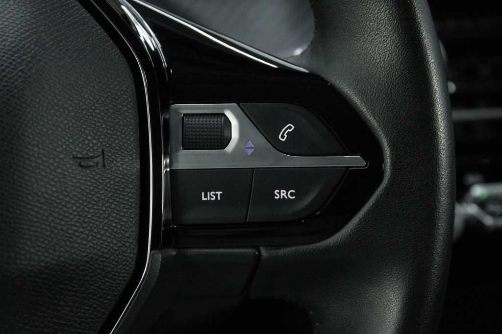 peugeot-208-2024-gasolina-1199cc