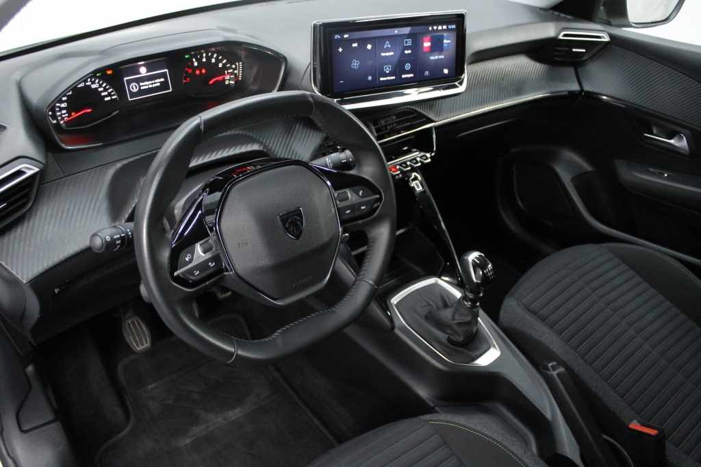 peugeot-208-2024-gasolina-1199cc