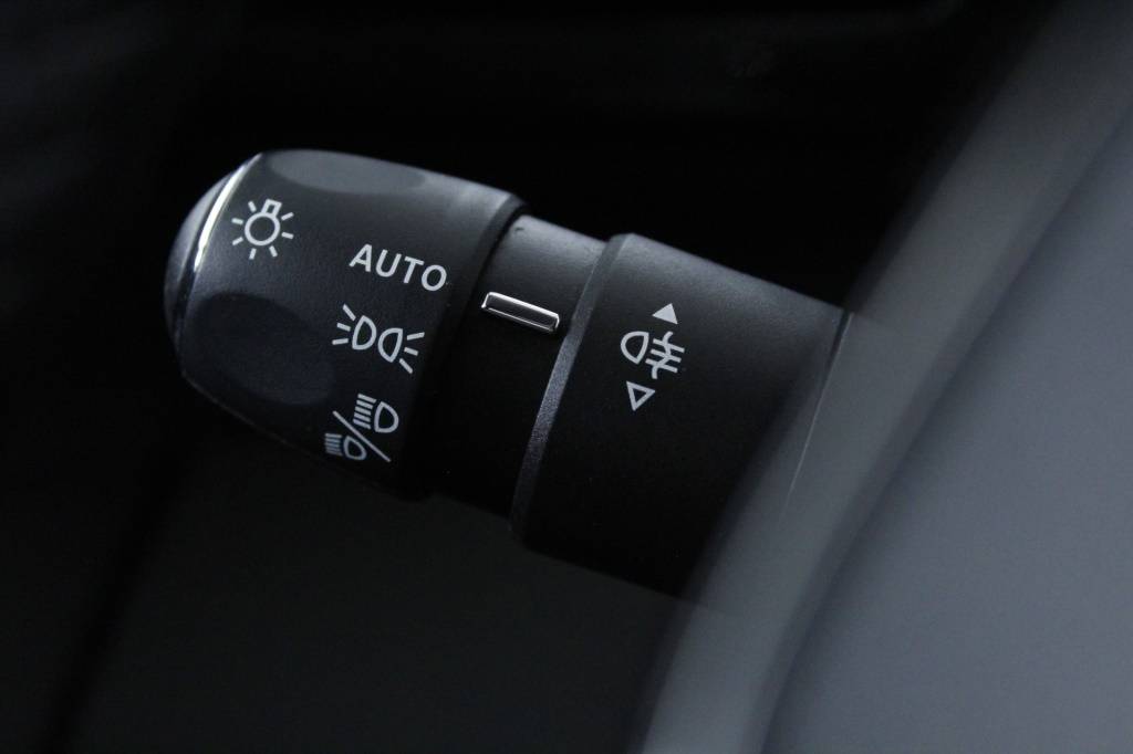 peugeot-308-sw-2025-hibrido-1199cc