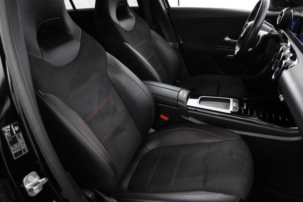 mercedes-benz-classe-a-2025-hibrido-1332cc