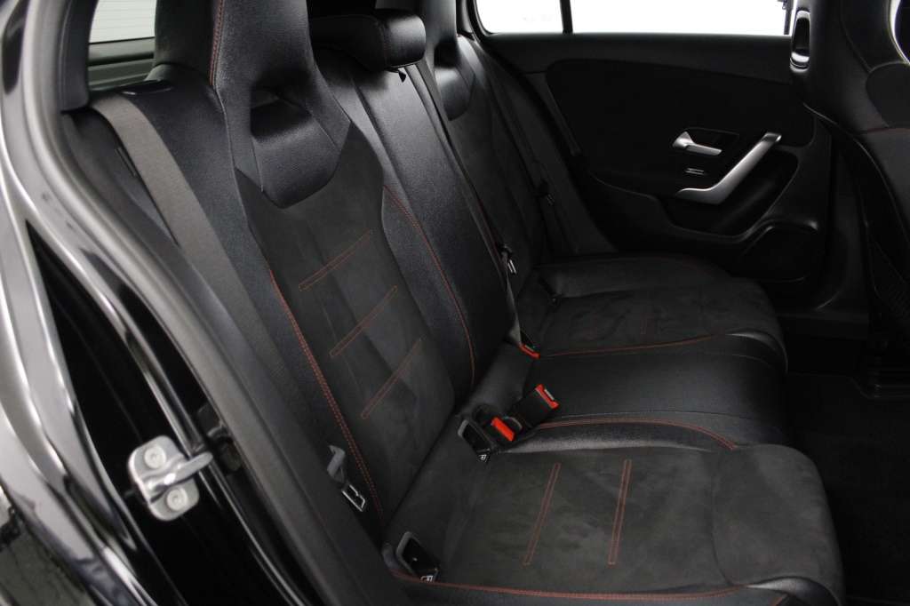 mercedes-benz-classe-a-2025-hibrido-1332cc